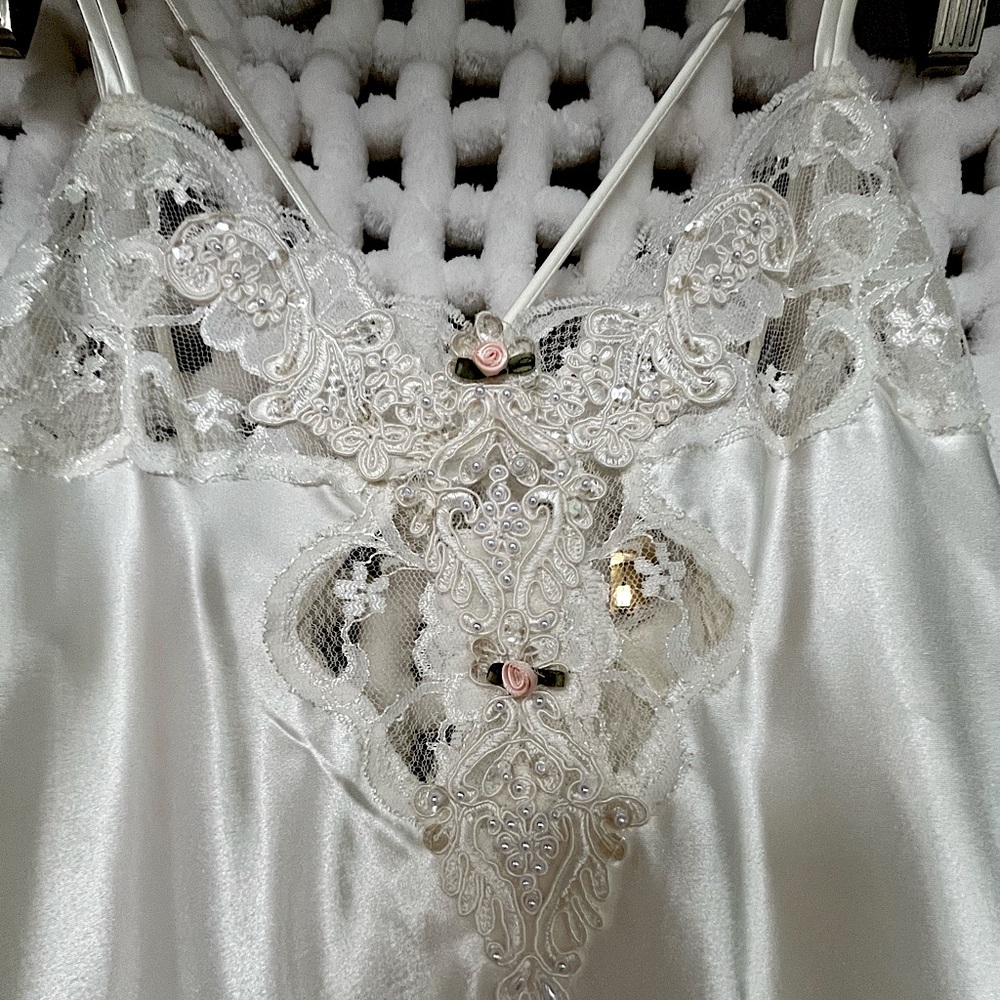 VINTAGE BRIDAL SLIP/NIGHTDRESS